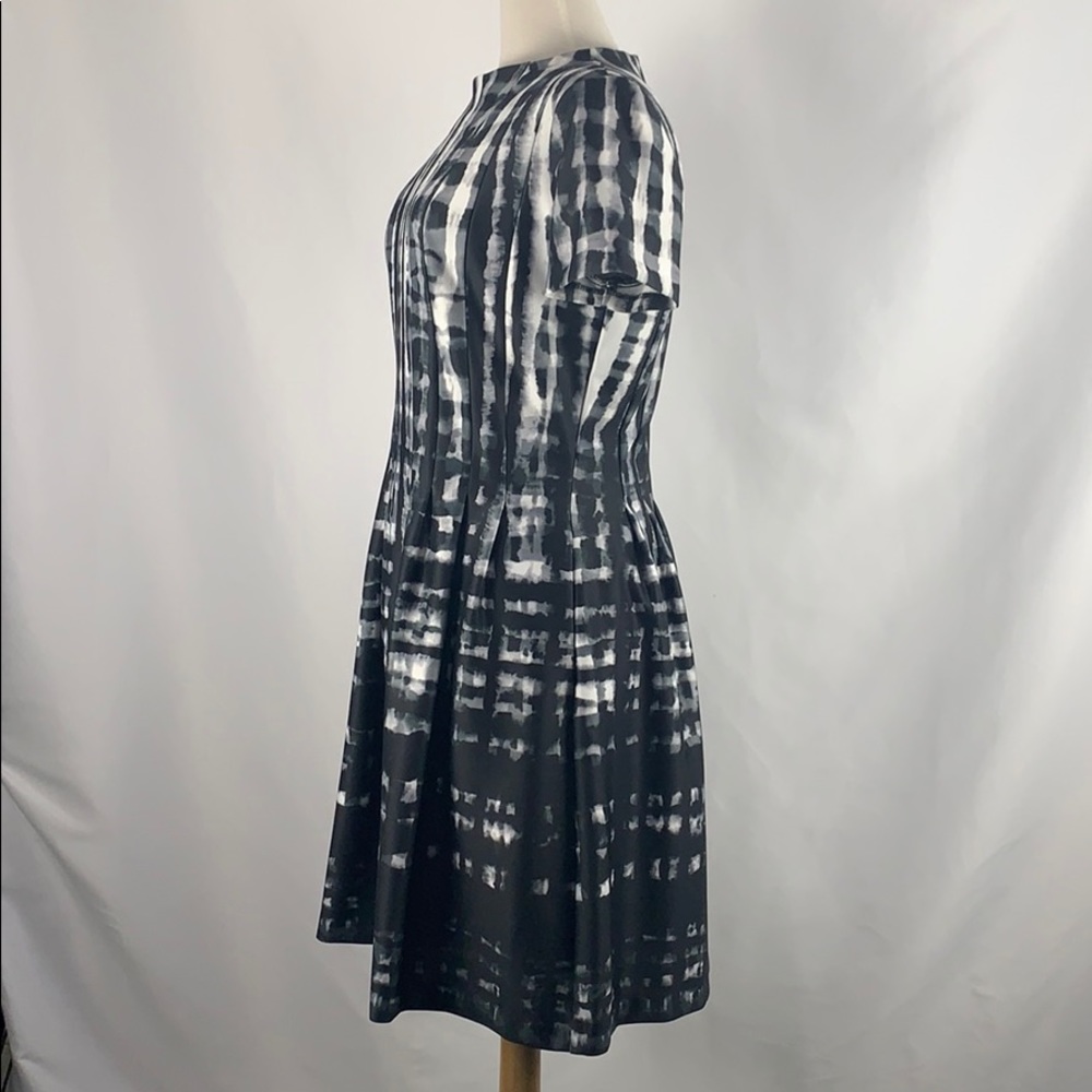 Vince Camuto Black and White Print Fit Flare - Picture 3 of 8